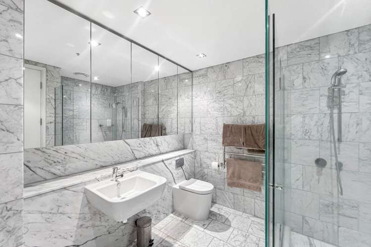 1202/26 Albert Street City Centre_8