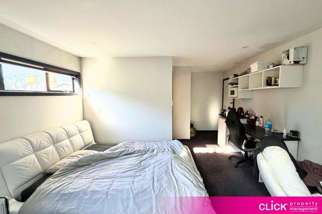 2027 High End Central Studio Room