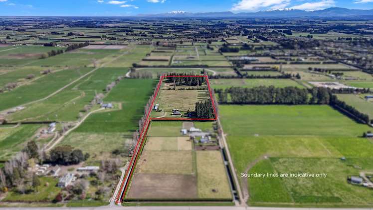 275 Plaskett Road Fernside_26