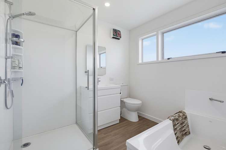 2/163 Rongotai Road Rongotai_17