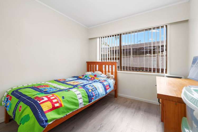 2/30 Blacklock Avenue Henderson_6