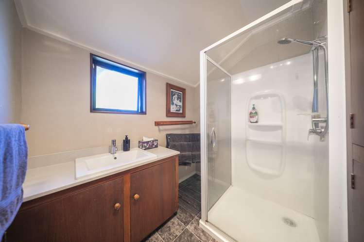 25 Howden Street Te Anau_12