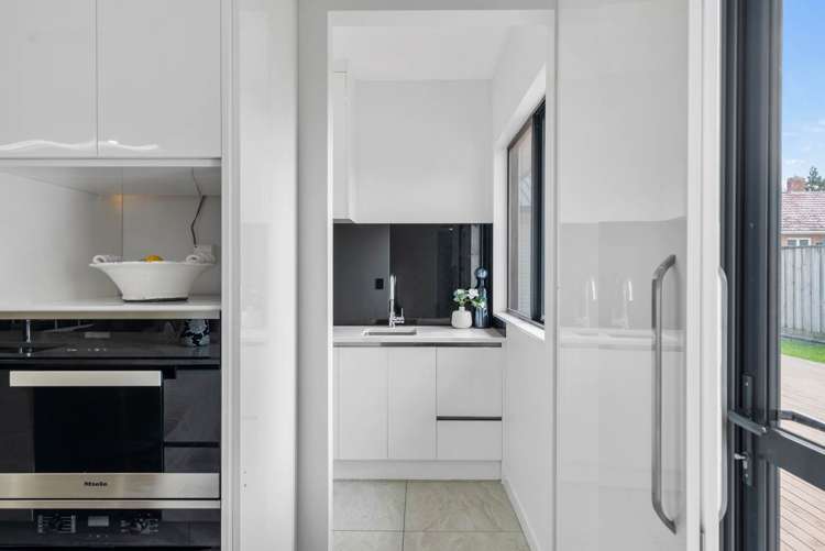 14 Leebank Crescent Riverhead_10