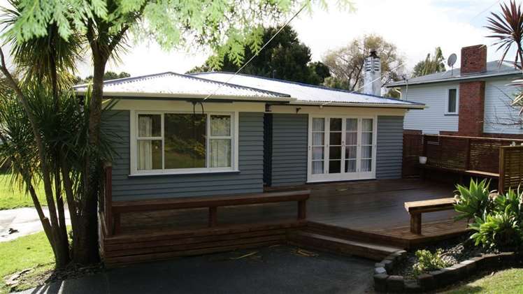 62 Sherwood Avenue Te Atatu South_11