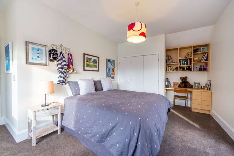 27 Wroxton Terrace Merivale_13