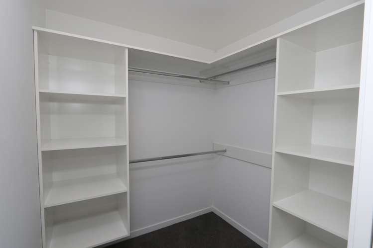 7 Somerset Grove Allenton_18