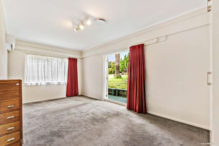 5 Dennis Avenue Hillpark_13