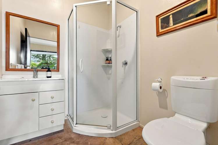 1611 State Highway 30 Lake Rotoiti_10