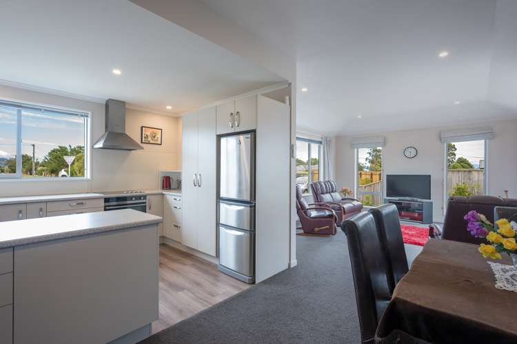 19 Andrew Street Stoke_4