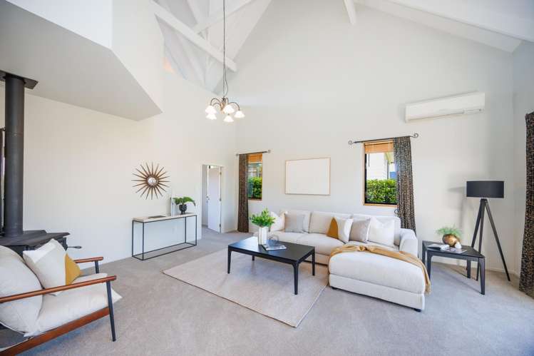 20 Cashmere Drive Fitzherbert_3