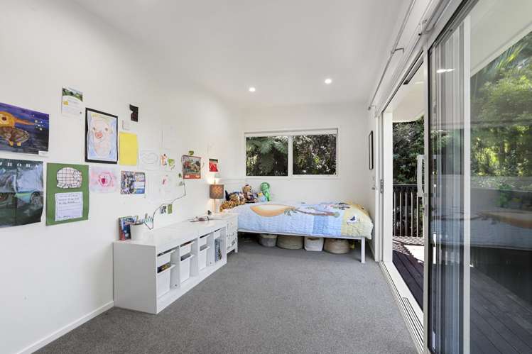 35 Takahe Road Titirangi_9