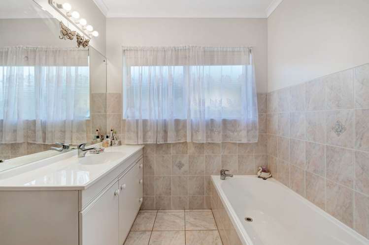 9 Dan Tori Place Orewa_16