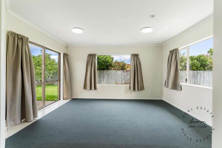 7 Mark Edgar Place Clendon Park_1