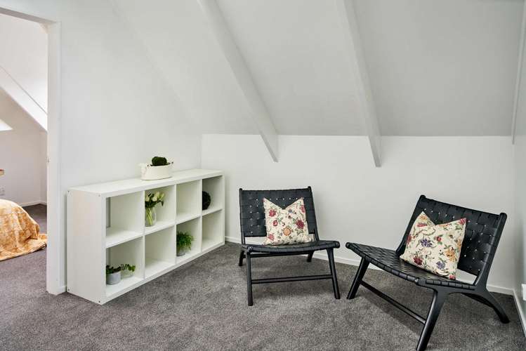 63 Omapere Street Whitby_10