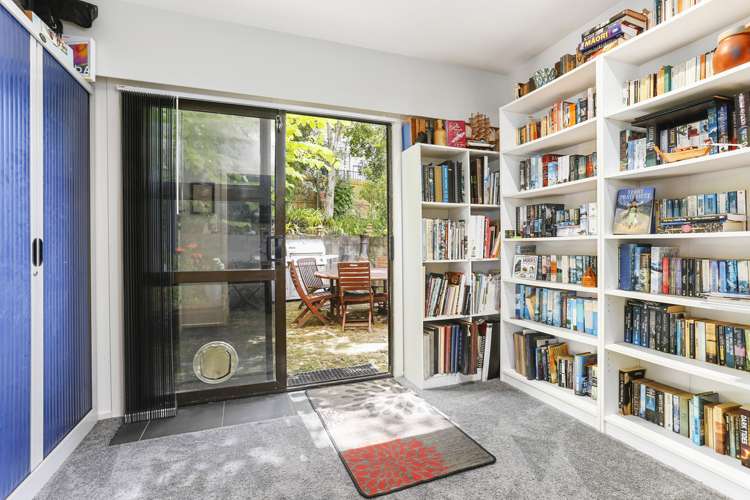 14 Edgewood Way Henderson_15