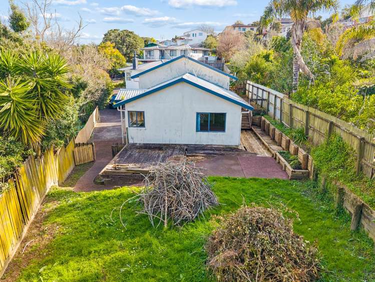 2/27 Lingfield Street Glenfield_1
