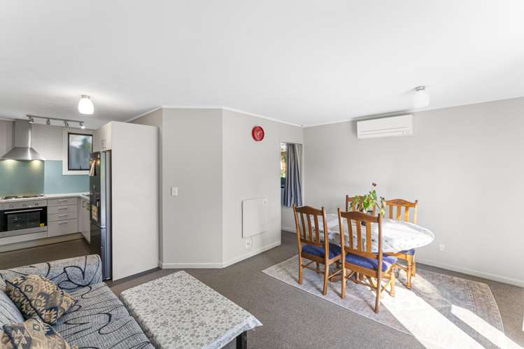 2/8 Cherry Avenue Enner Glynn_13