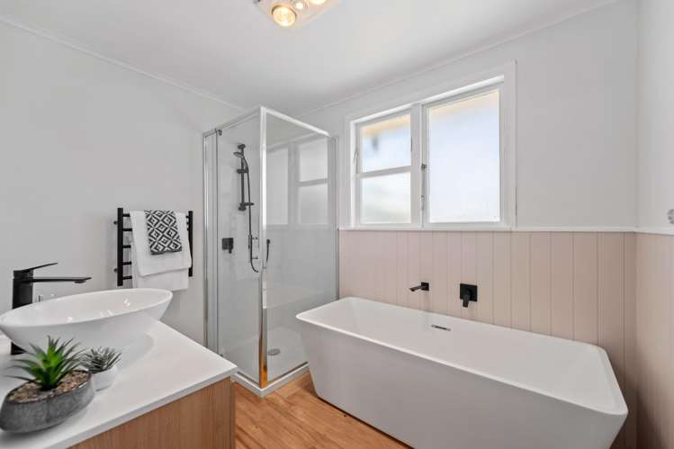 21 Hinemoa Avenue Taupō_13