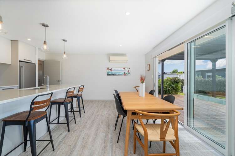 37 Longreach Drive Cooks Beach_6