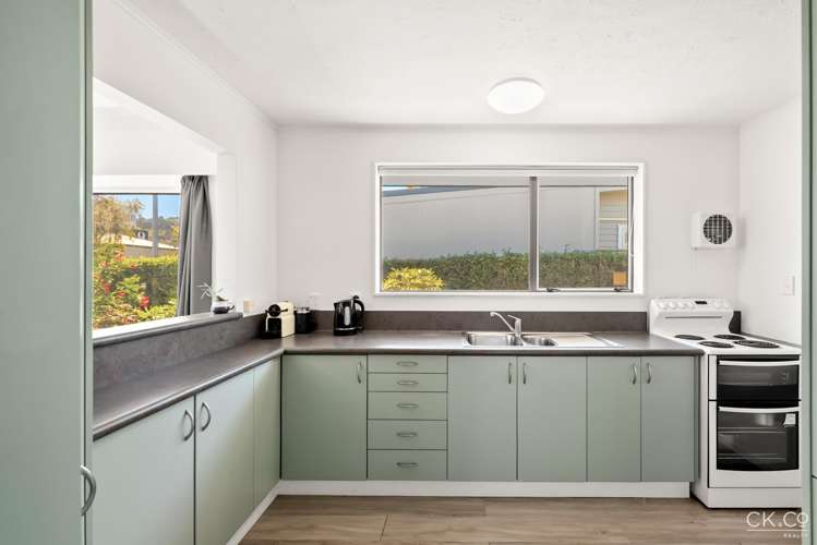 4/6 Cornwall Street Lower Hutt_1