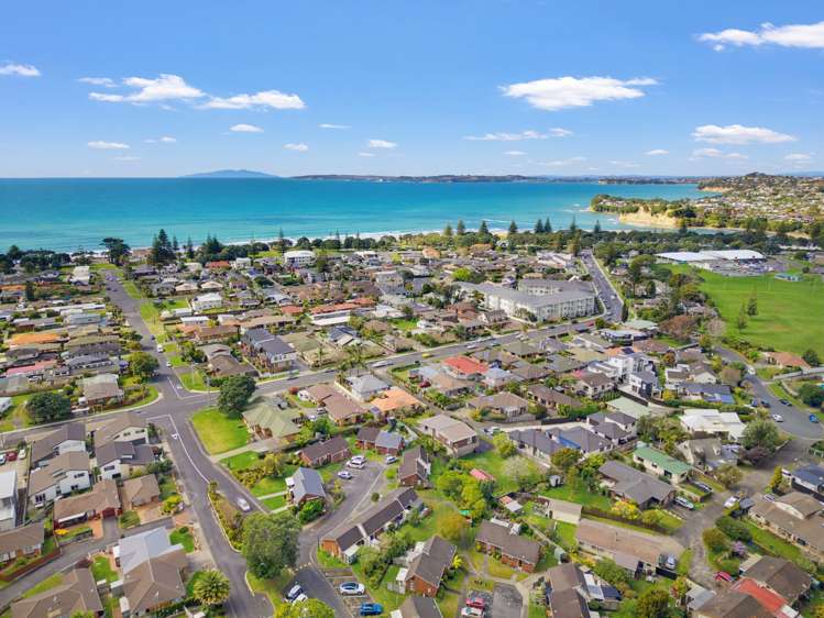 10 Fantail Court Orewa_11