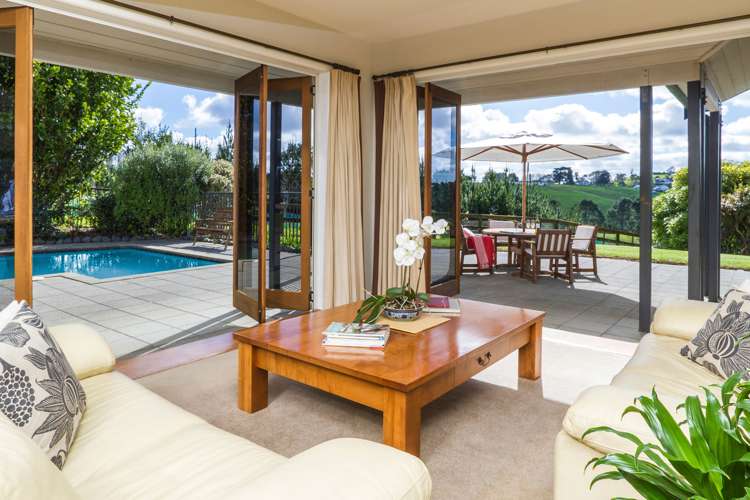 161 Lloyd Road Riverhead_7