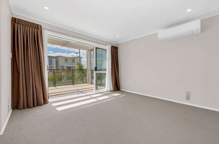 6 Panakenake Way Flat Bush_12