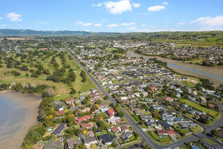 112 Racecourse Road Waiuku_7