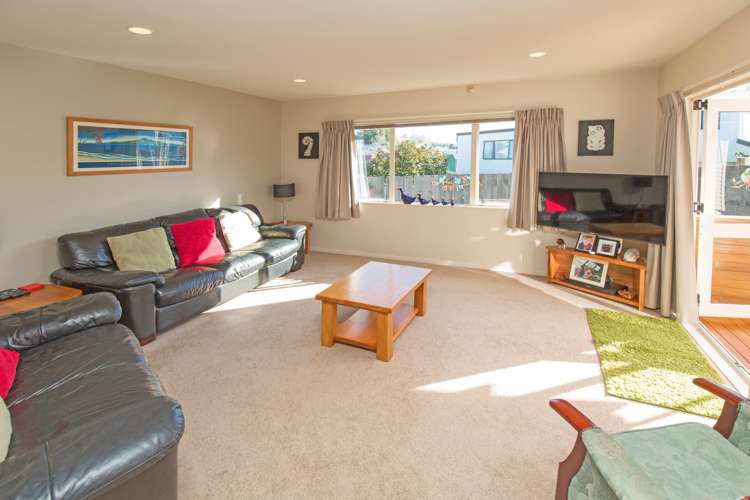 25 Palmgreen Court Stanmore Bay_8