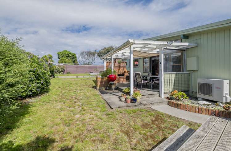 8 O'Rourke Place Otaki Beach_17