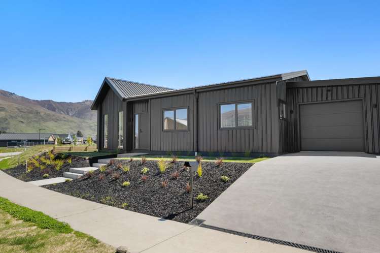 3 Simpson Crescent_0