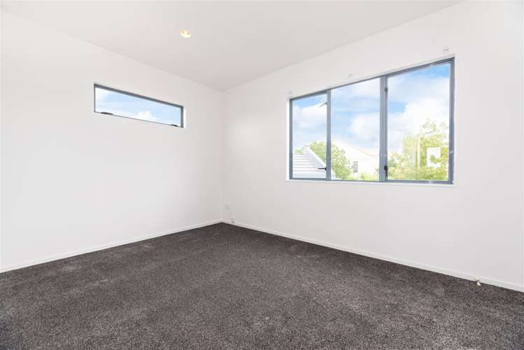 22/14 Ambrico Place New Lynn_7