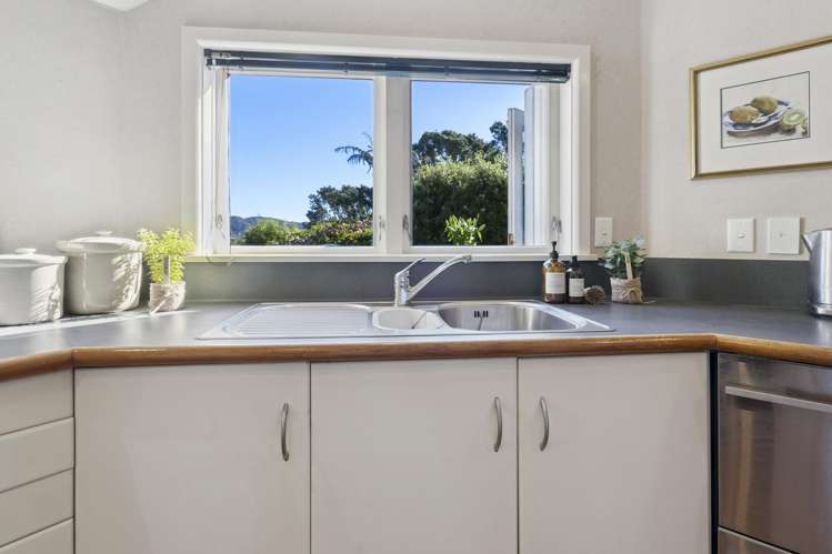 66 Messines Road Karori_11