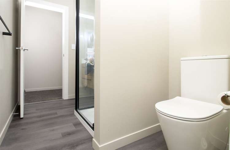 454 Main South Road Hornby_9