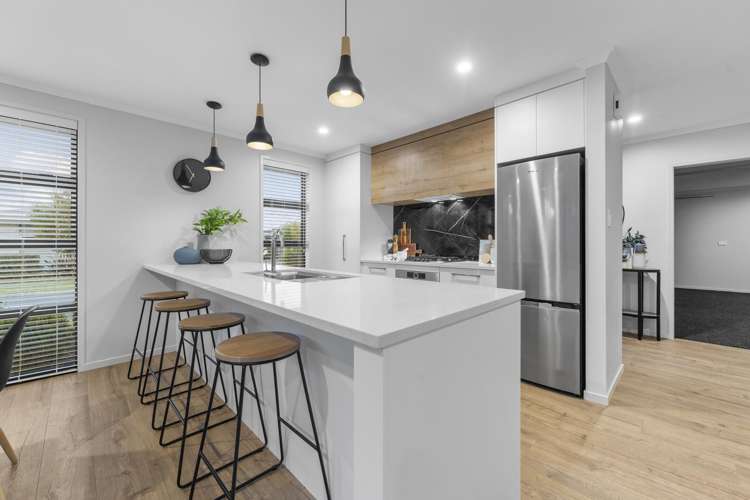 4 Muddle Lane Pyes Pa_1