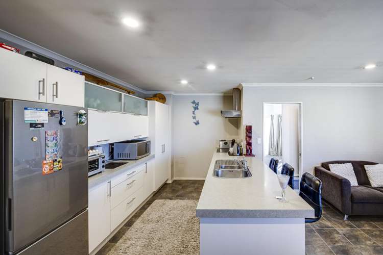 5a Park Lane Greenmeadows_16