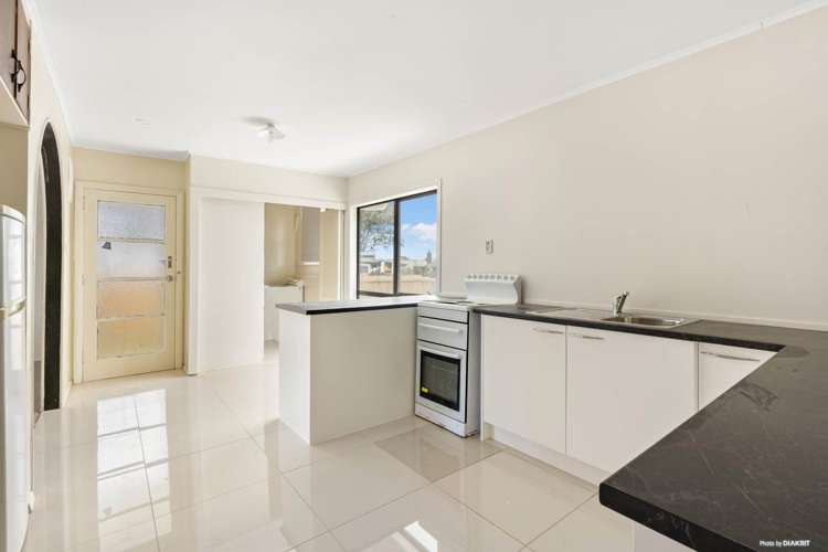 57 Mcannalley Street Manurewa_10