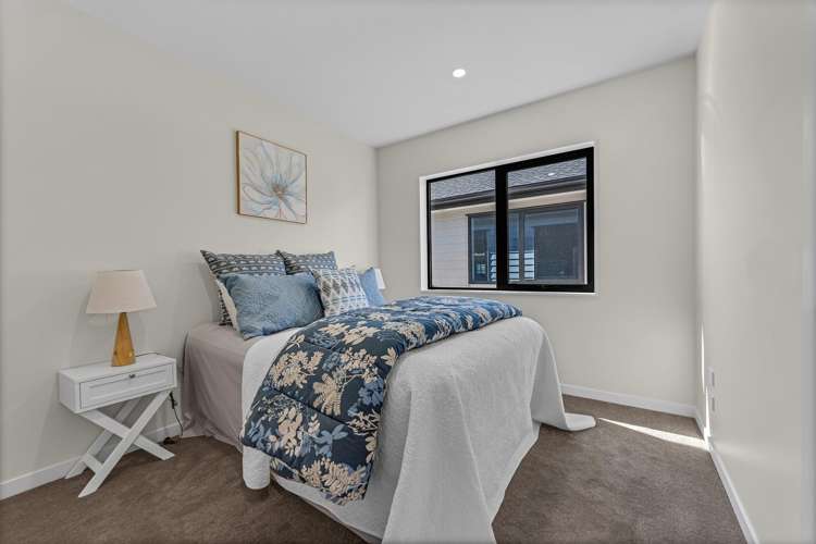 36 Christella Street Flat Bush_16