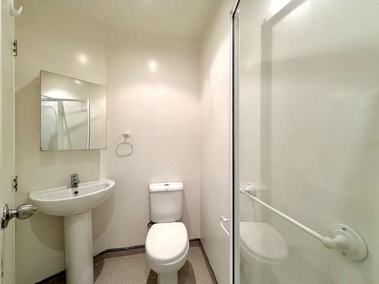 11G/8 Scotia Place 10015_7