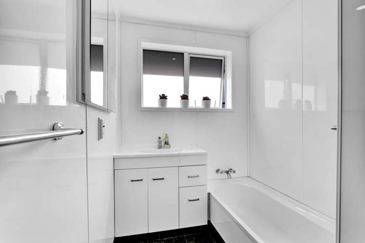 13 Wilson Road Opunake_11