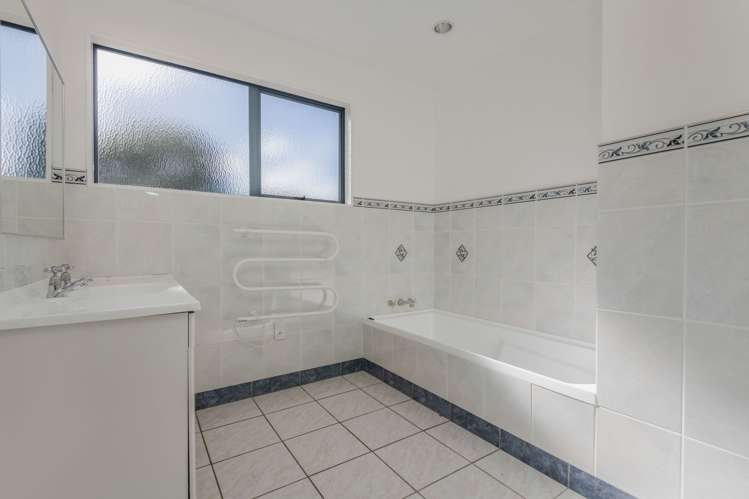 205 Valley Views Fitzherbert_18