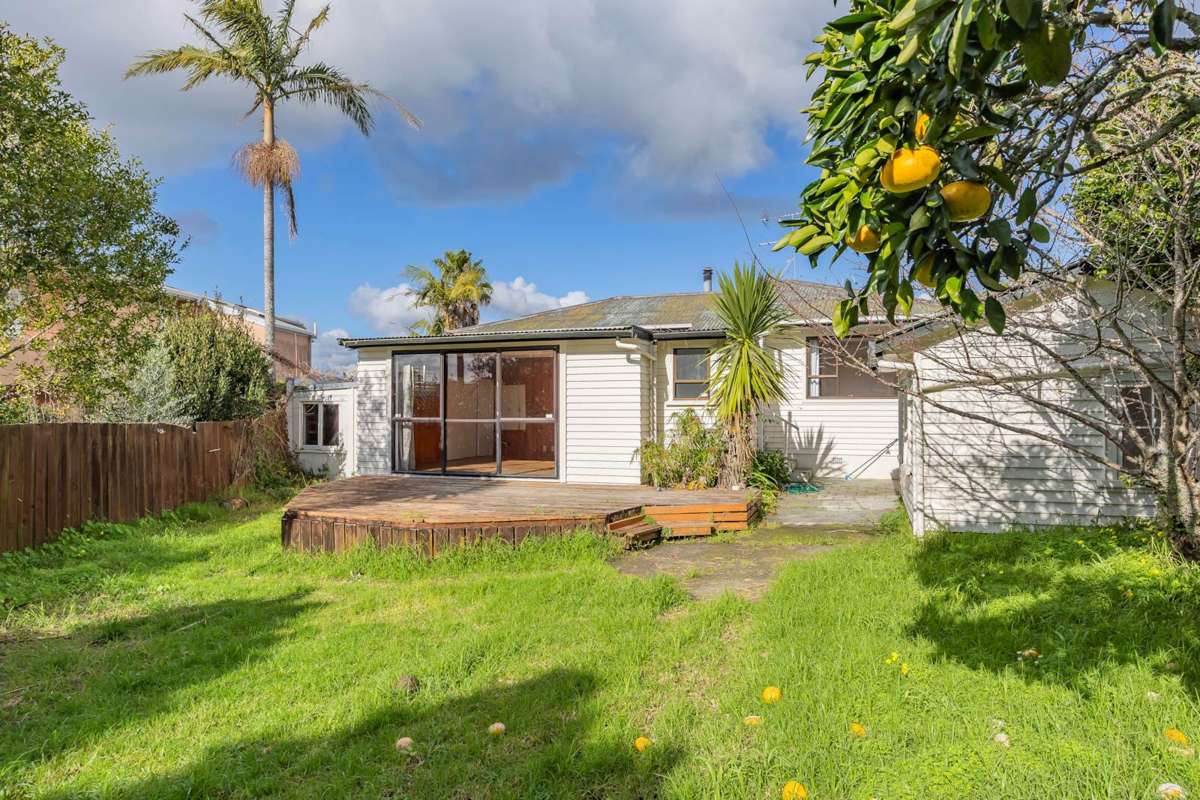 198 Riddell Road_5