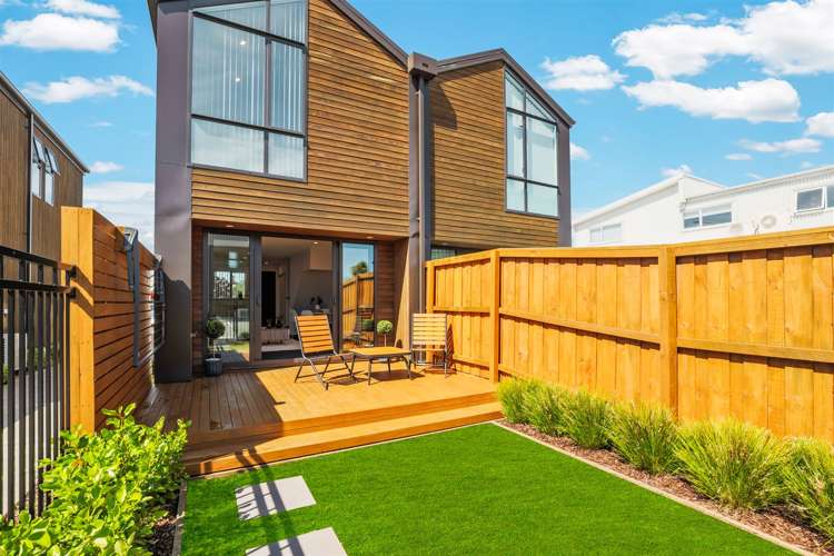 2/129 Sherborne Street Saint Albans_21