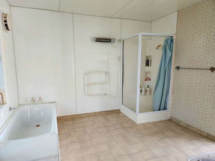 22 Weenink Road Karoro_11