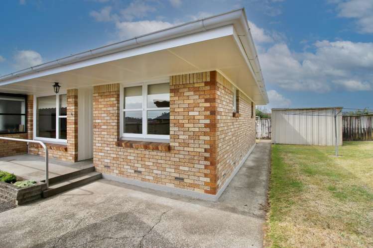 4/243 Teasdale Street_0