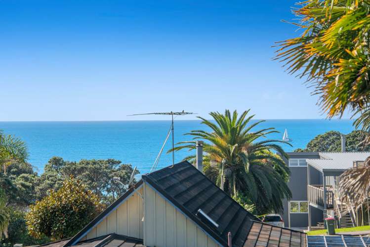 22 Glenelg Road Red Beach_23