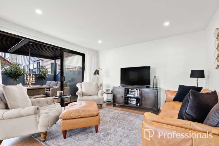 1/51 Kings Crescent Lower Hutt Central_9