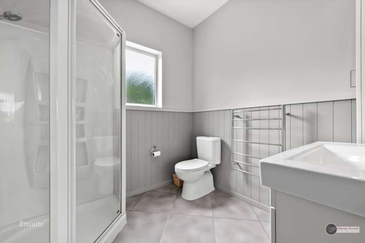 17 Oceanview Terrace Tirohanga_18