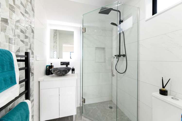 15b Addison Street Blockhouse Bay_17