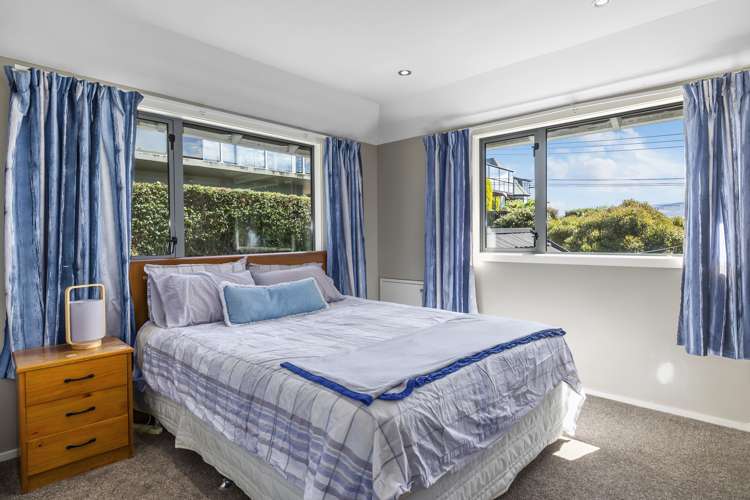 14 Garfield Avenue Roslyn_19